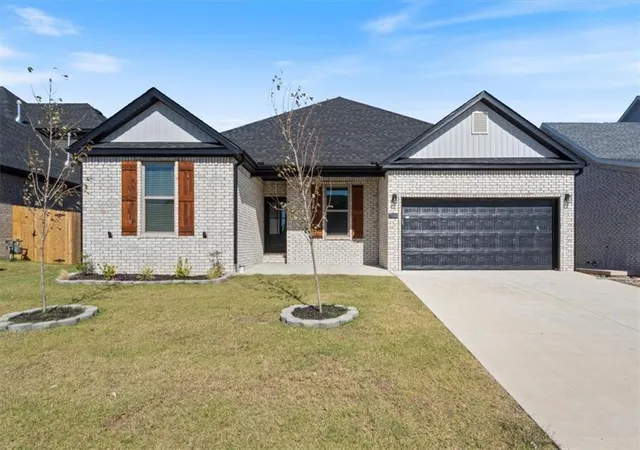 Photo 2 of Single family home for sale at 7008 Sw High Meadow Blvd, Bentonville, AR 72713 | MLS# 1354942 | Listing updated on 2026-09-29