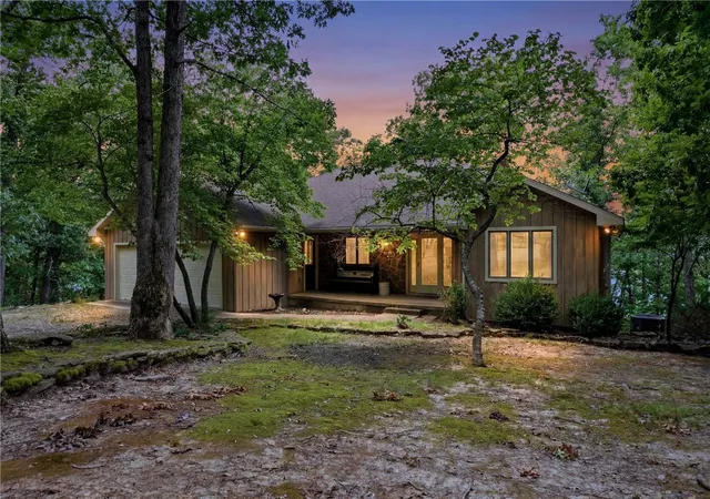 Photo 1 of Single family home for sale at 891 Lakeview Dr, Eureka Springs, AR 72631 | MLS# 1355100 | Listing updated on 2026-08-31