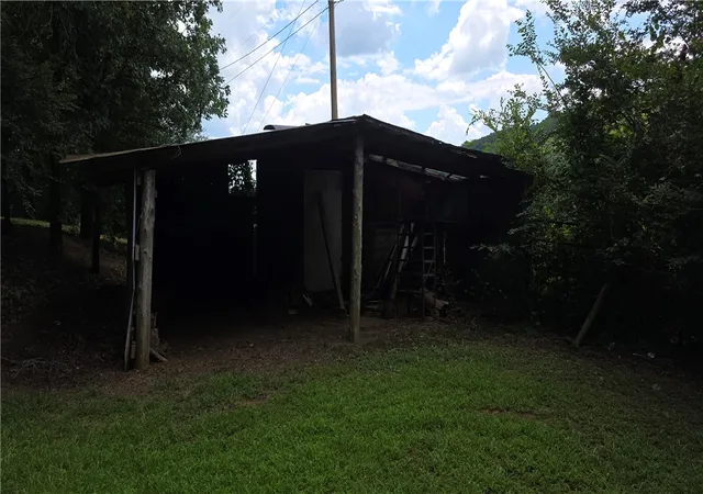 Photo 4 of Sale Pending at AR | 596 County Rd 3770,AR 72839 | MLS# 1355223 | Listing updated on 2026-09-15