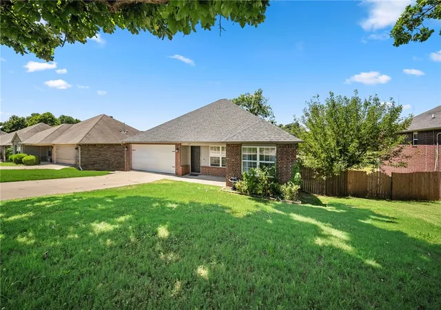 Photo 2 of Single family home for sale at 6257 Cord Ave, Springdale, AR 72762 | MLS# 1355200 | Listing updated on 2026-09-20