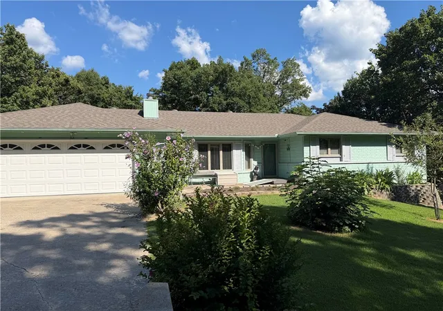 Photo 1 of Single family home for sale at 3 Kirkcudbright Ln, Bella Vista, AR 72715 | MLS# 1355383 | Listing updated on 2026-09-02