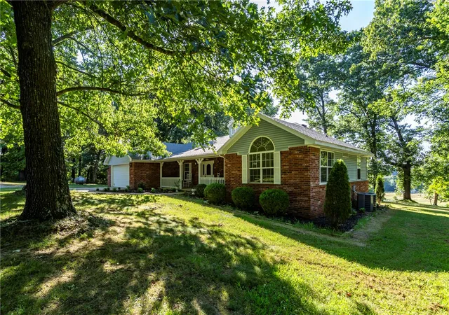 Photo 2 of Single family home for sale at 11133 Roggen Ln, Gravette, AR 72736 | MLS# 1355371 | Listing updated on 2026-09-02