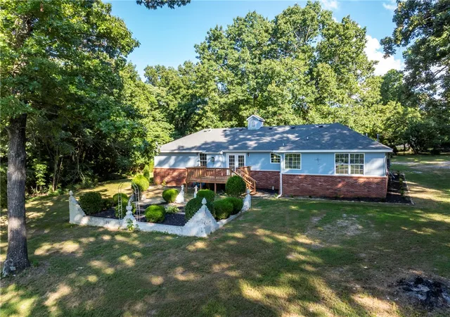 Photo 4 of Single family home for sale at 11133 Roggen Ln, Gravette, AR 72736 | MLS# 1355371 | Listing updated on 2026-09-02