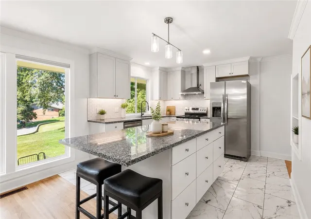 Photo 2 of Single family home for sale at 1114 Ridgeway Dr, Fayetteville, AR 72701 | MLS# 1355105 | Listing updated on 2026-09-09