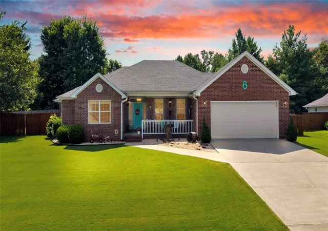Photo 1 of Single family home for sale at 6 Breeghle Ln, Bella Vista, AR 72714 | MLS# 1355441 | Listing updated on 2026-09-10
