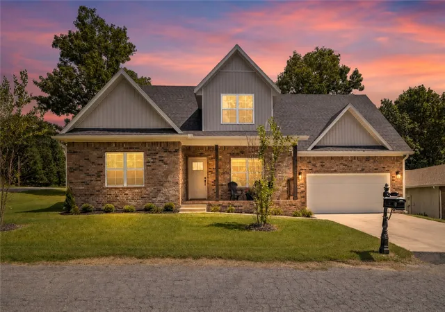 Photo 1 of Single family home for sale at 1 Kirkcudbright Dr, Bella Vista, AR 72715 | MLS# 1355543 | Listing updated on 2026-08-31