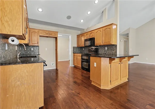 Photo 2 of Sale Pending at 1909 Sw Pine Ave, Bentonville, AR 72713 | MLS# 1355545 | Listing updated on 2026-09-09