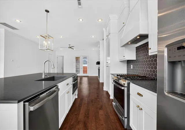 Photo 2 of Single family home for sale at 6206 Sw Luna Ln, Bentonville, AR 72713 | MLS# 1355387 | Listing updated on 2026-09-02