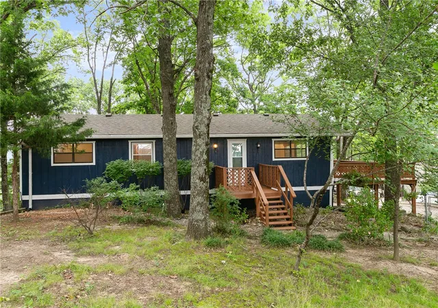 Photo 2 of Single family home for sale at 13101 Summit Dr Loop, Garfield, AR 72732 | MLS# 1355524 | Listing updated on 2026-09-07