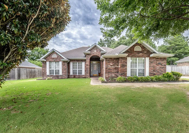 Photo 1 of Single family home for sale at 1253 Forest, Springdale, AR 72764 | MLS# 1355632 | Listing updated on 2026-09-20