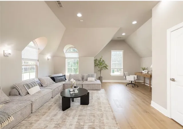 Photo 4 of Single family home for sale at 3064 Willow Bnd Cir, Springdale, AR 72762 | MLS# 1355797 | Listing updated on 2026-09-12