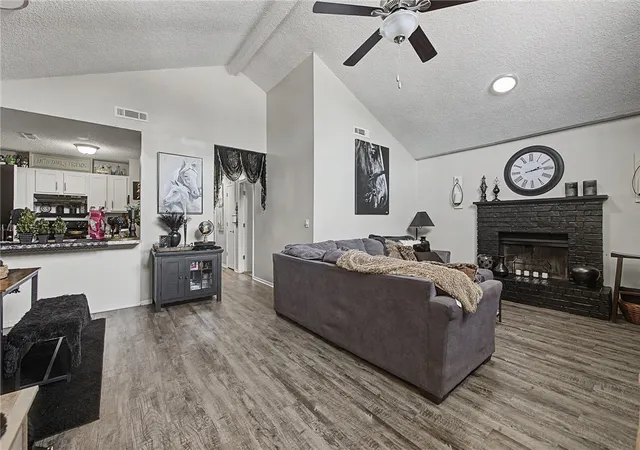 Photo 4 of Sale Pending at 2009 A&b Christy Dr, Springdale, AR 72764 | MLS# 1355511 | Listing updated on 2026-08-31