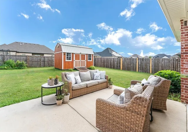 Photo 4 of Sale Pending at 1296 Marcello Ave, Tontitown, AR 72762 | MLS# 1355708 | Listing updated on 2026-08-31