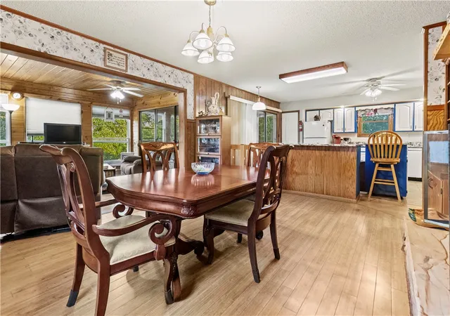 Photo 3 of Single family home for sale at 630 E Pine St, Lead Hill, AR 72644 | MLS# 1354402 | Listing updated on 2026-08-31