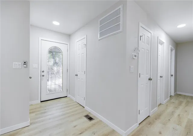 Photo 3 of Single family home for sale at 14 Abbey Ln, Bella Vista, AR 72715 | MLS# 1355998 | Listing updated on 2026-09-19