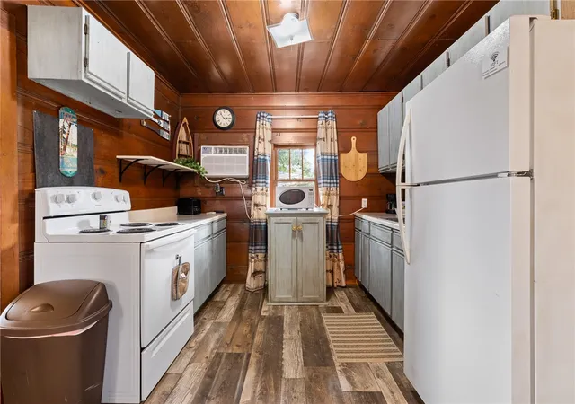 Photo 3 of Single family home for sale at 22344 & 22364 Hwy 281 N, Lead Hill, AR 72644 | MLS# 1355455 | Listing updated on 2026-08-31