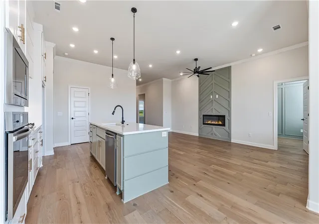 Photo 3 of Single family home for sale at 701 Steep Hl Ln, Cave Springs, AR 72718 | MLS# 1356127 | Listing updated on 2026-10-22