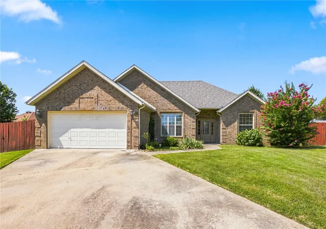 Photo 1 of Single family home for sale at 1101 Shiraz Dr, Centerton, AR 72719 | MLS# 1356246 | Listing updated on 2026-09-08