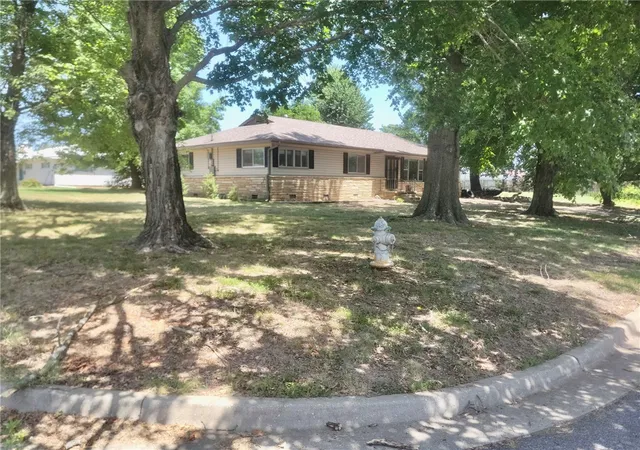 Photo 3 of Single family home for sale at 1004 W Magnolia St, Rogers, AR 72756 | MLS# 1355868 | Listing updated on 2026-09-10