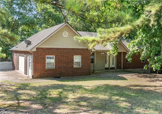 Photo 1 of Single family home for sale at 53 Morganshire Dr, Bella Vista, AR 72714 | MLS# 1356402 | Listing updated on 2026-10-03