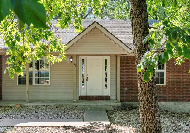 Photo 3 of Single family home for sale at 53 Morganshire Dr, Bella Vista, AR 72714 | MLS# 1356402 | Listing updated on 2026-10-03