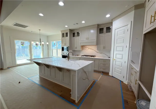 Photo 4 of Single family home for sale at 6103 S 41st Street, Rogers, AR 72758 | MLS# 1356591 | Listing updated on 2026-09-14