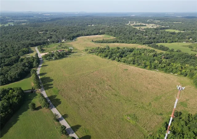 Photo 1 of Sale Pending at 17999 Fisher Frd Rd, Siloam Springs, AR 72761 | MLS# 1356541 | Listing updated on 2026-08-31