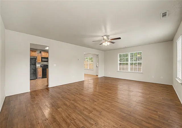 Photo 4 of House for sale at 1662 & 1664 Evening Shade Dr, Fayetteville, AR 72703 | MLS# 1356291 | Listing updated on 2026-10-04