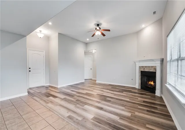 Photo 3 of Single family home for sale at 421 Capri St, Centerton, AR 72719 | MLS# 1356673 | Listing updated on 2026-09-11