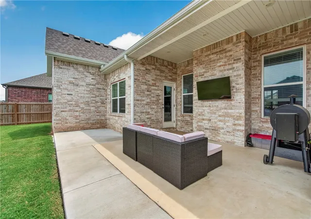 Photo 3 of Single family home for sale at 5922 Lavender Ave, Springdale, AR 72762 | MLS# 1356385 | Listing updated on 2026-09-05