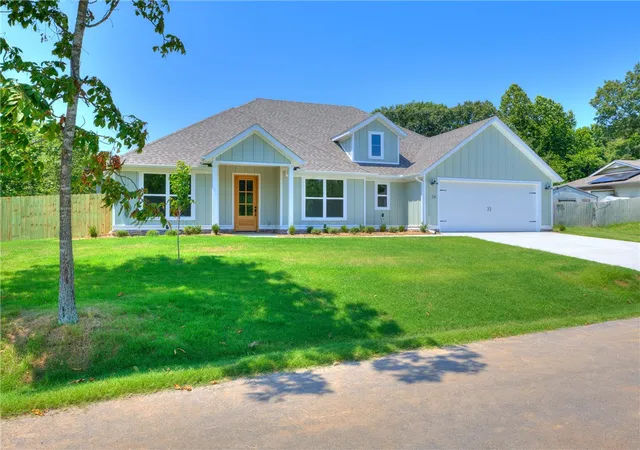 Photo 3 of Single family home for sale at 24 Roxburgh Dr, Bella Vista, AR 72715 | MLS# 1356681 | Listing updated on 2026-08-28
