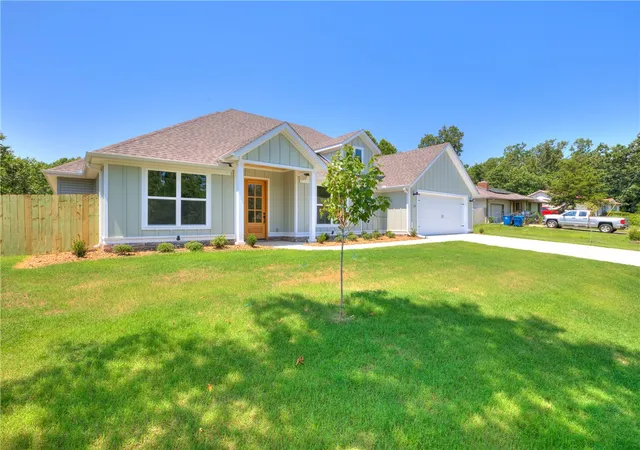 Photo 4 of Single family home for sale at 24 Roxburgh Dr, Bella Vista, AR 72715 | MLS# 1356681 | Listing updated on 2026-08-28