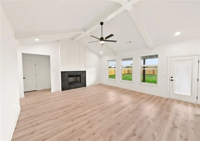 Photo 3 of Single family home for sale at 7735 Scenic Valley Ave, Springdale, AR 72762 | MLS# 1356730 | Listing updated on 2026-10-30