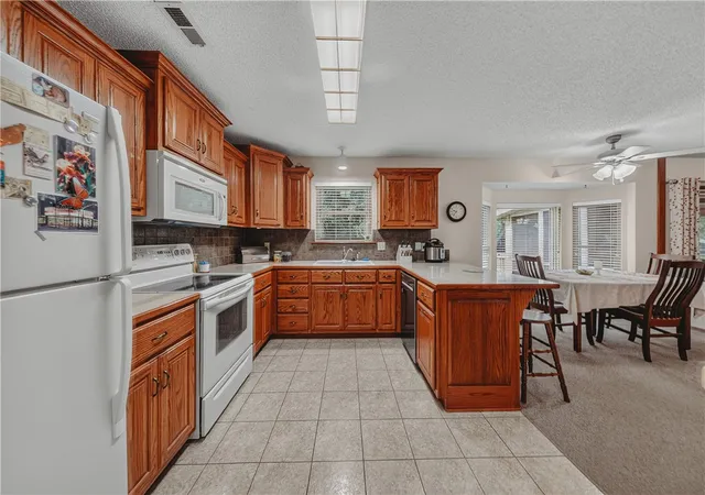 Photo 3 of Sale Pending at 2350 E Country, Fayetteville, AR 72703 | MLS# 1355152 | Listing updated on 2026-08-29