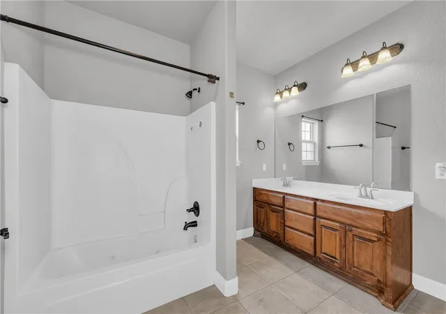 Photo 3 of Single family home for sale at 450 Beasley Dr, Centerton, AR 72719 | MLS# 1356657 | Listing updated on 2026-09-30