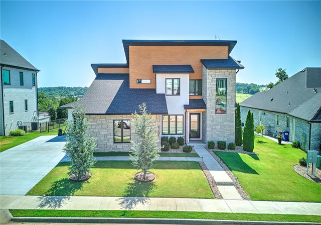 Photo 3 of Single family home for sale at 4205 S Watercrest Dr, Rogers, AR 72758 | MLS# 1356769 | Listing updated on 2026-09-06