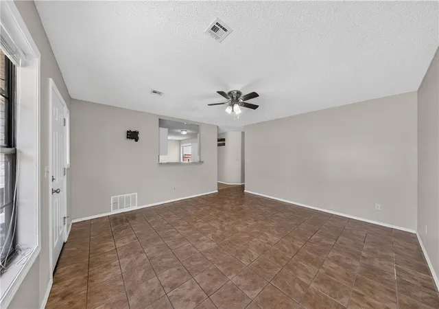Photo 4 of Sale Pending at 3320 Olive St, Rogers, AR 72756 | MLS# 1357064 | Listing updated on 2026-09-02