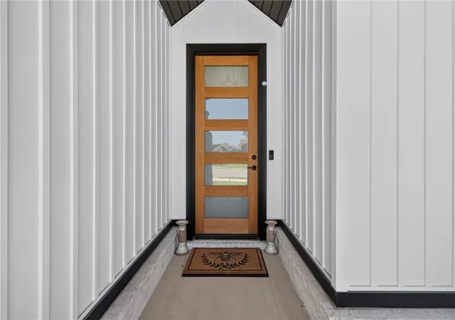 Photo 3 of Single family home for sale at 1901 Higgins St, Pea Ridge, AR 72751 | MLS# 1356766 | Listing updated on 2026-09-29