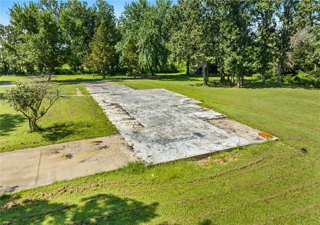 Photo 4 of House for sale at 15273 Russell Rd, Siloam Springs, AR 72761 | MLS# 1357214 | Listing updated on 2026-08-28