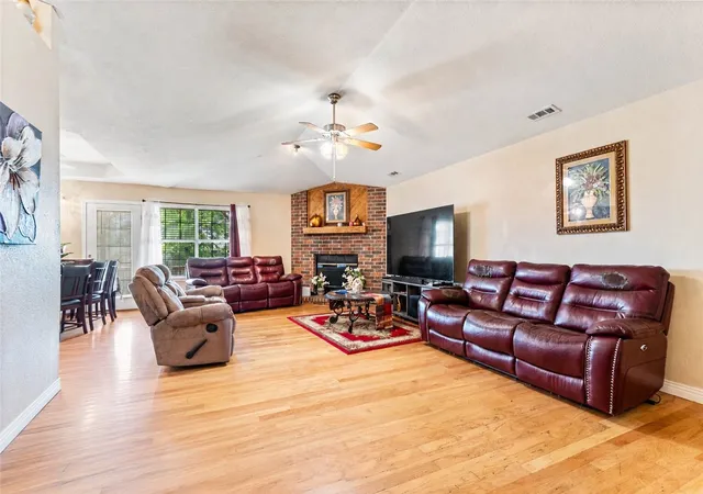 Photo 3 of Single family home for sale at 1704 S 22nd Street, Rogers, AR 72758 | MLS# 1356545 | Listing updated on 2026-08-31