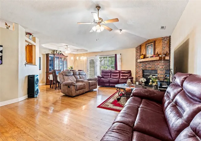 Photo 4 of Single family home for sale at 1704 S 22nd Street, Rogers, AR 72758 | MLS# 1356545 | Listing updated on 2026-08-31