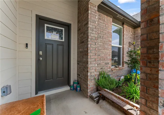 Photo 2 of Single family home for sale at 2008 Hahn St, Pea Ridge, AR 72751 | MLS# 1356476 | Listing updated on 2026-09-09