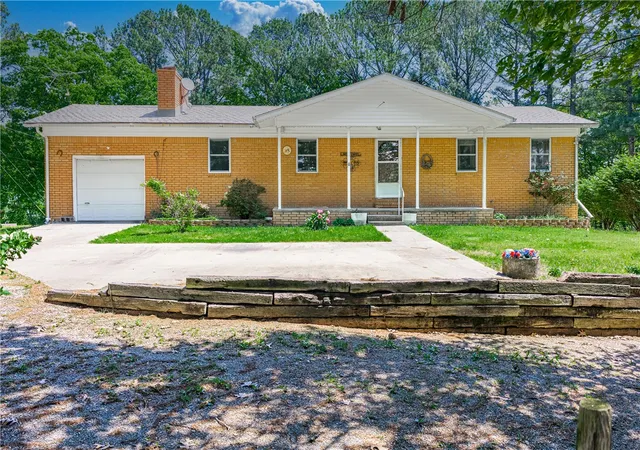Photo 3 of Single family home for sale at 11482 Abilene Rd, Winslow, AR 72959 | MLS# 1357316 | Listing updated on 2026-09-11