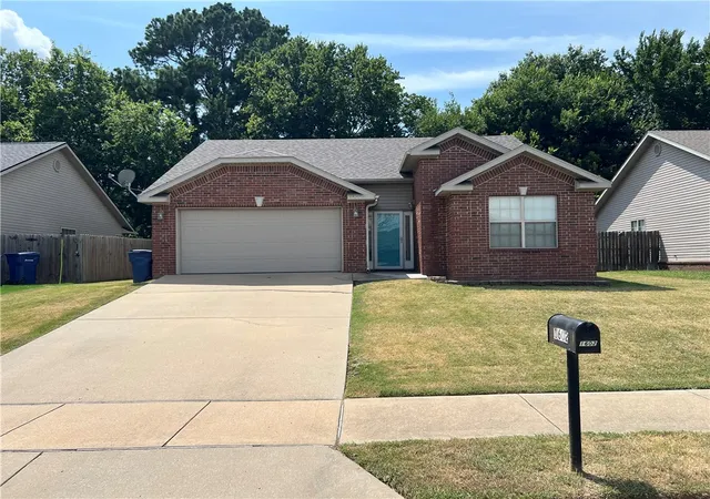 Photo 1 of Sale Pending at 1602 N Patriot St, Siloam Springs, AR 72761 | MLS# 1357208 | Listing updated on 2026-09-05