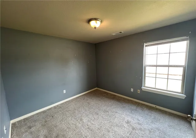 Photo 4 of Sale Pending at 1602 N Patriot St, Siloam Springs, AR 72761 | MLS# 1357208 | Listing updated on 2026-09-05