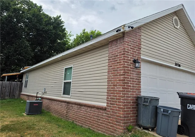 Photo 2 of Single family home for sale at 3036 Beaver Crk St, Springdale, AR 72764 | MLS# 1357334 | Listing updated on 2026-09-06