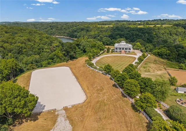 Photo 2 of Mansion for sale at 14092 Lake Point Dr, Lowell, AR 72745 | MLS# 1357194 | Listing updated on 2026-10-07