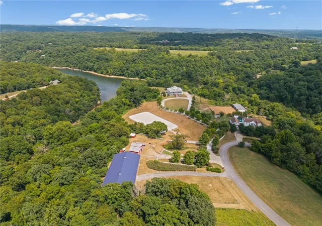 Photo 3 of Mansion for sale at 14092 Lake Point Dr, Lowell, AR 72745 | MLS# 1357194 | Listing updated on 2026-10-07