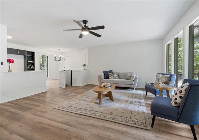 Photo 3 of Single family home for sale at 18 S Hampstead Ln, Bella Vista, AR 72714 | MLS# 1357118 | Listing updated on 2026-08-31