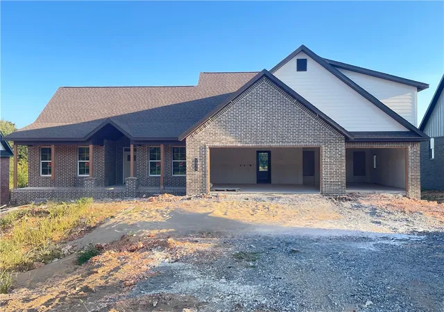 Photo 1 of Single family home for sale at 1035 Nw Vaughn Rd, Bentonville, AR 72713 | MLS# 1357183 | Listing updated on 2026-09-04